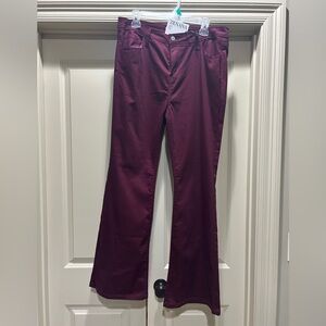 Zenana Outfitters Maroon Apparel